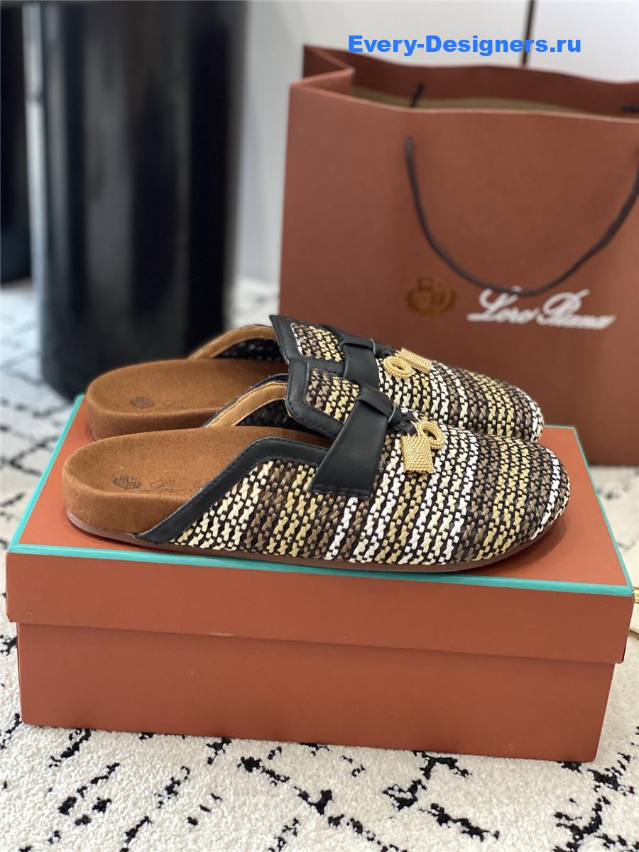 L0r0 P1ana black raffia mules