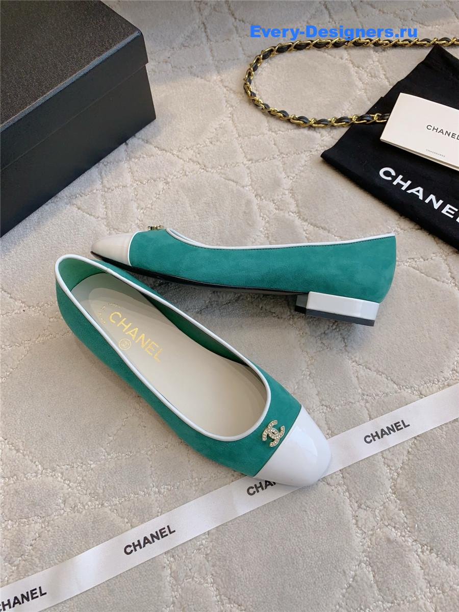 ch**el green D1am0nd buckle flats