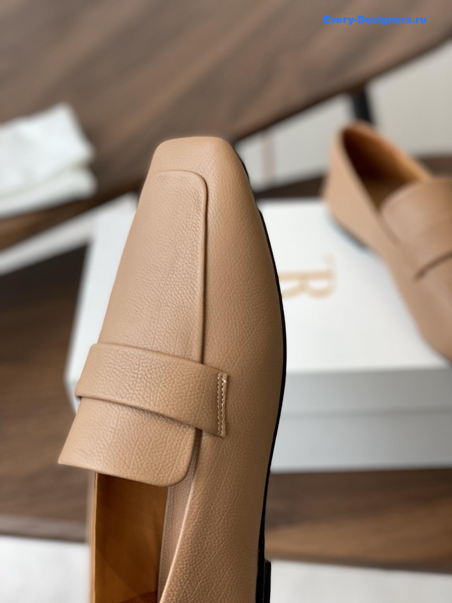 The R0w brown square leather loafers