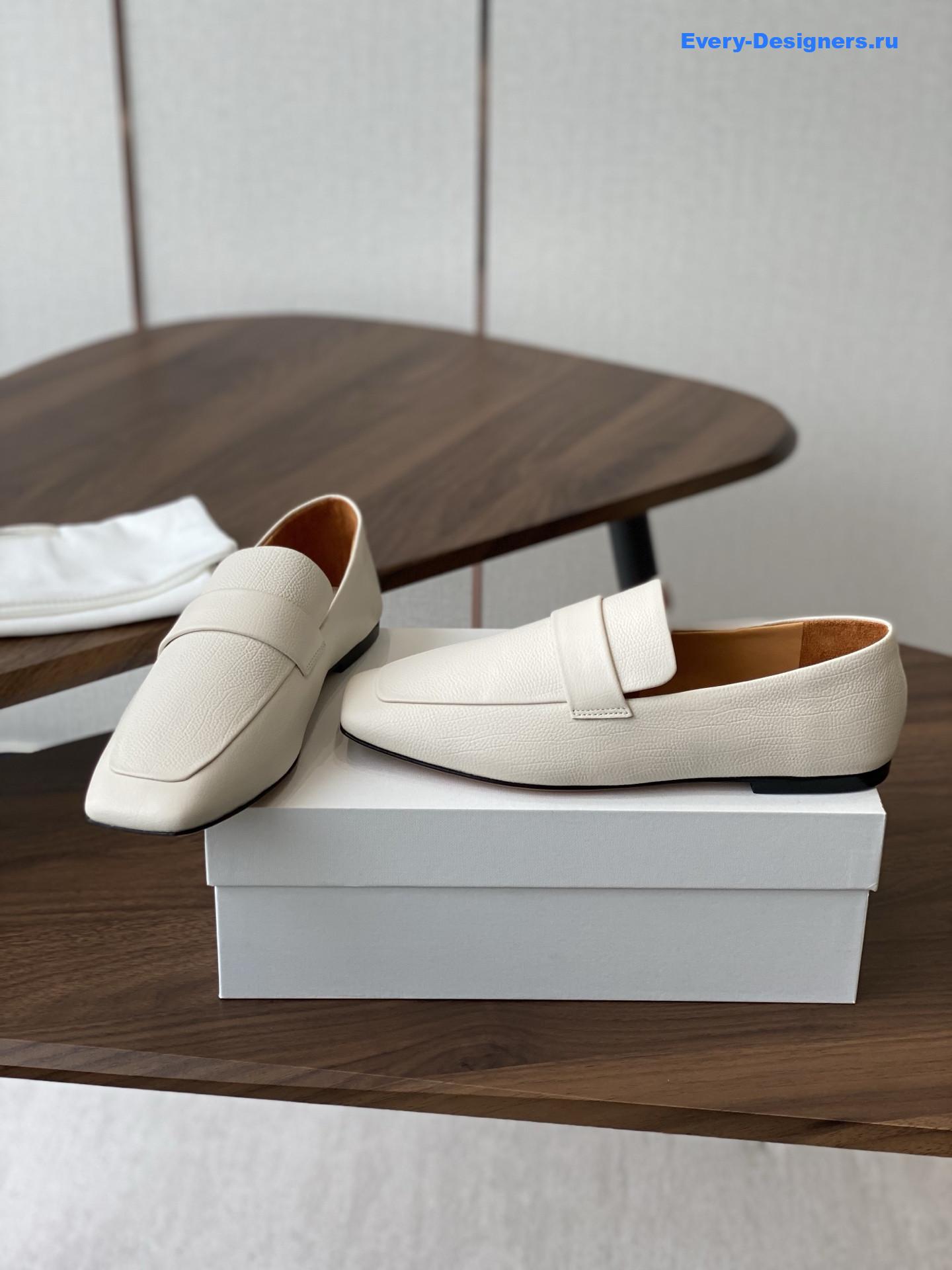 The R0w white leather loafers