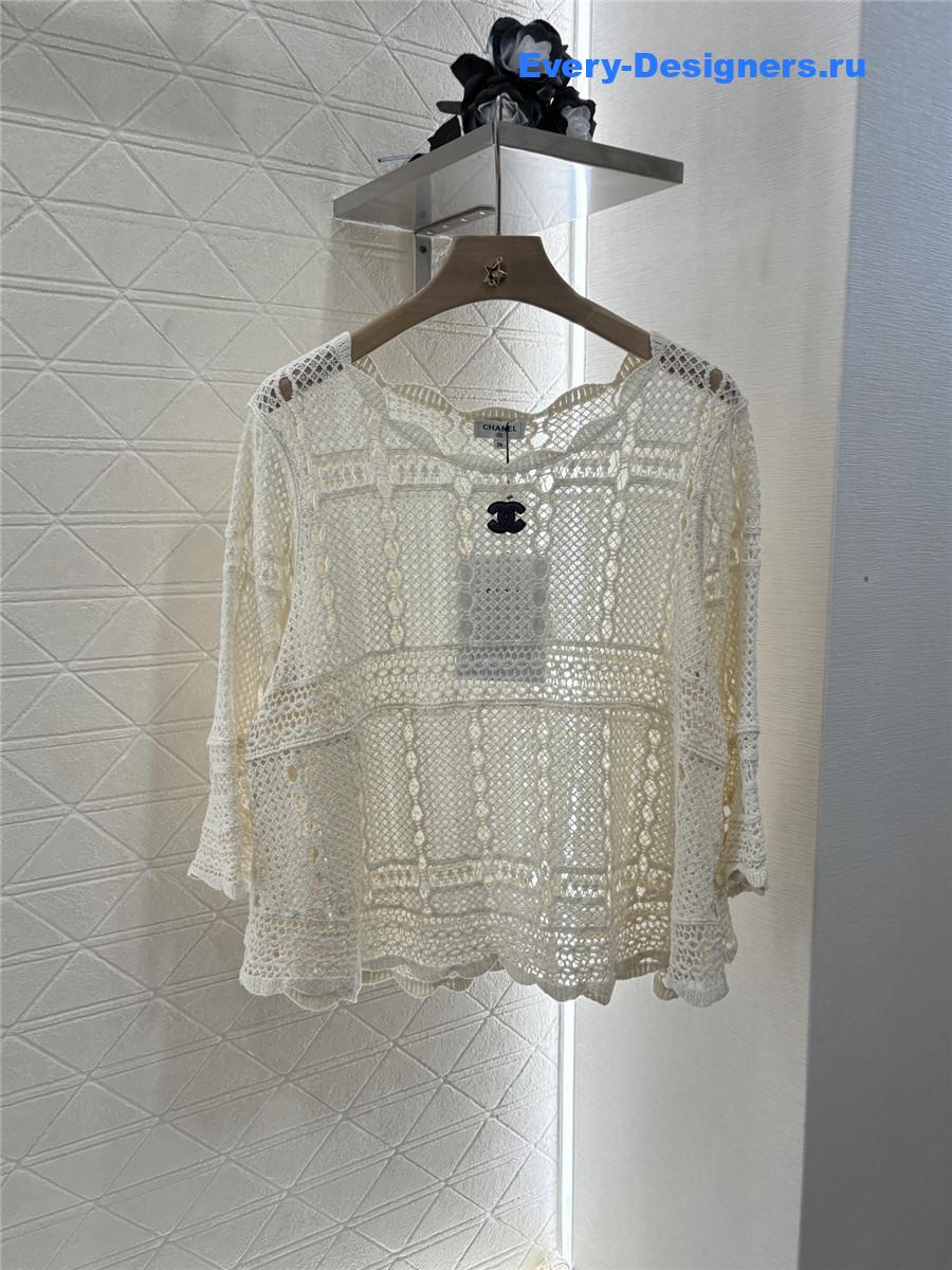 Ch**el embroidered hollow pullover