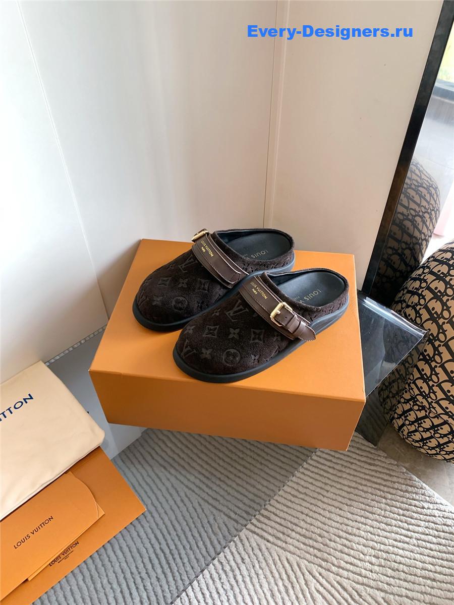 l0vis Vvtt0n lv to-go comfort clog