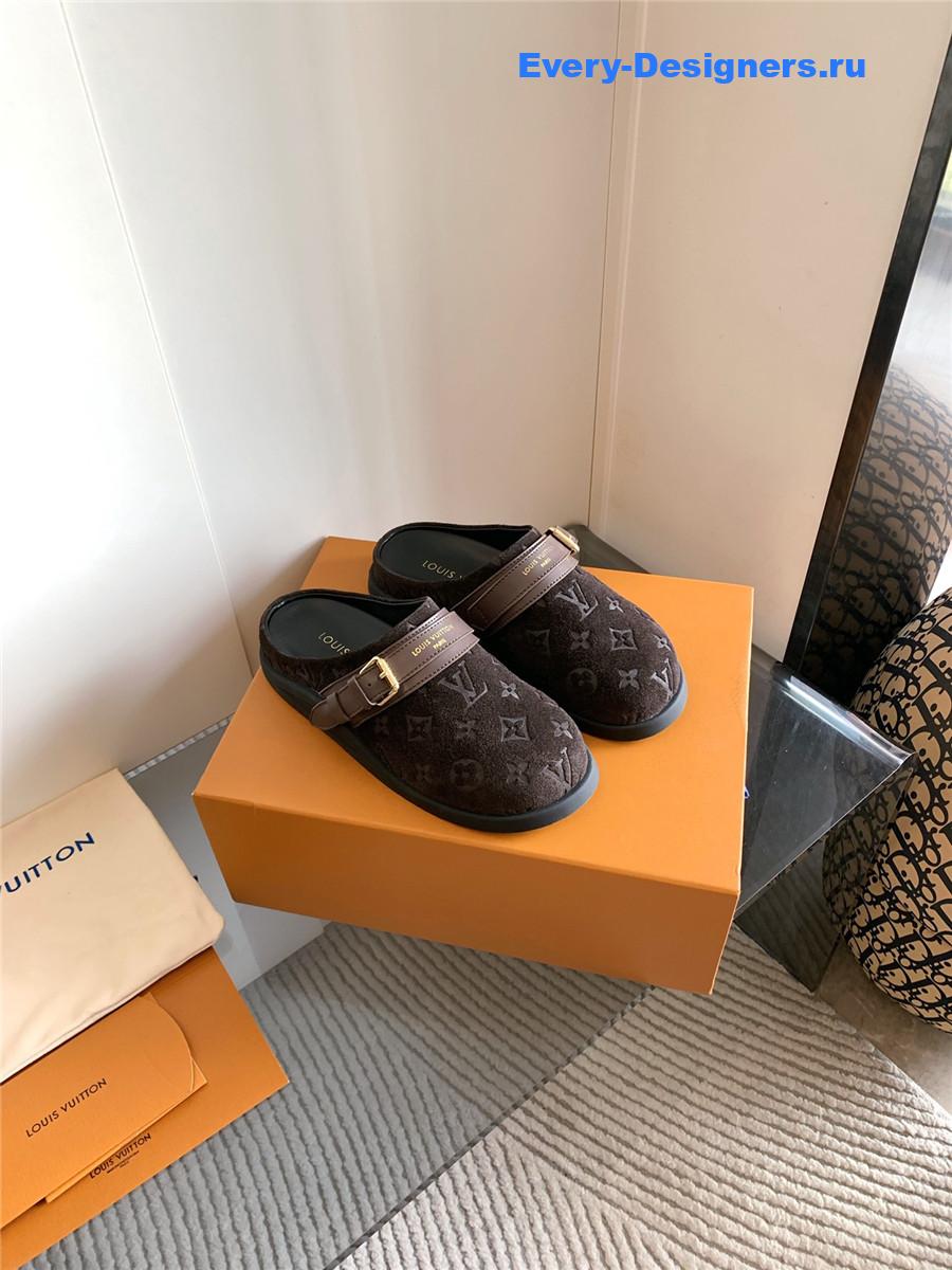 l0vis Vvtt0n lv to-go comfort clog