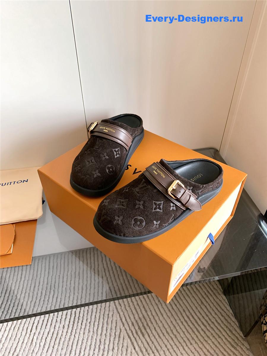 l0vis Vvtt0n lv to-go comfort clog