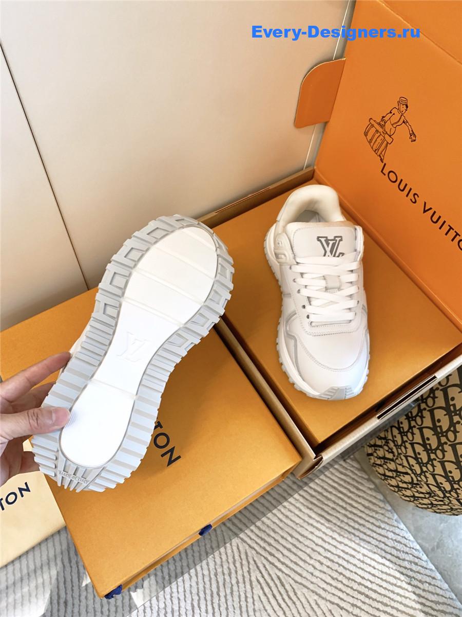 l0vis Vvtt0n white run away maxi sneakers