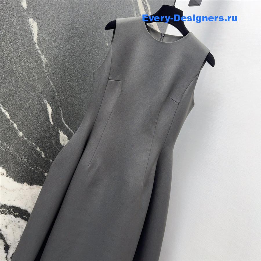 D10r cd grey sleeveless dress
