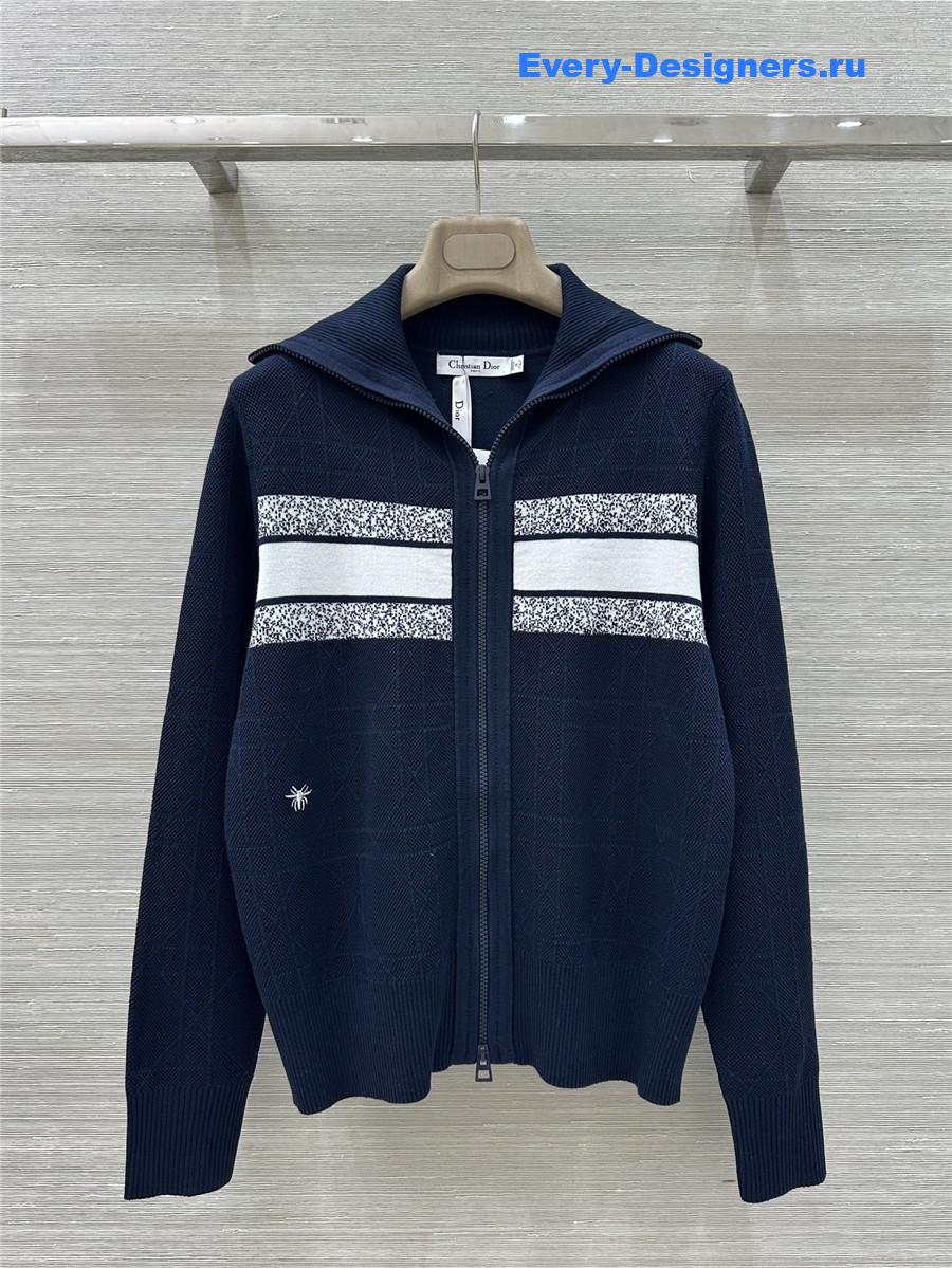 D10r check bee knitted suit