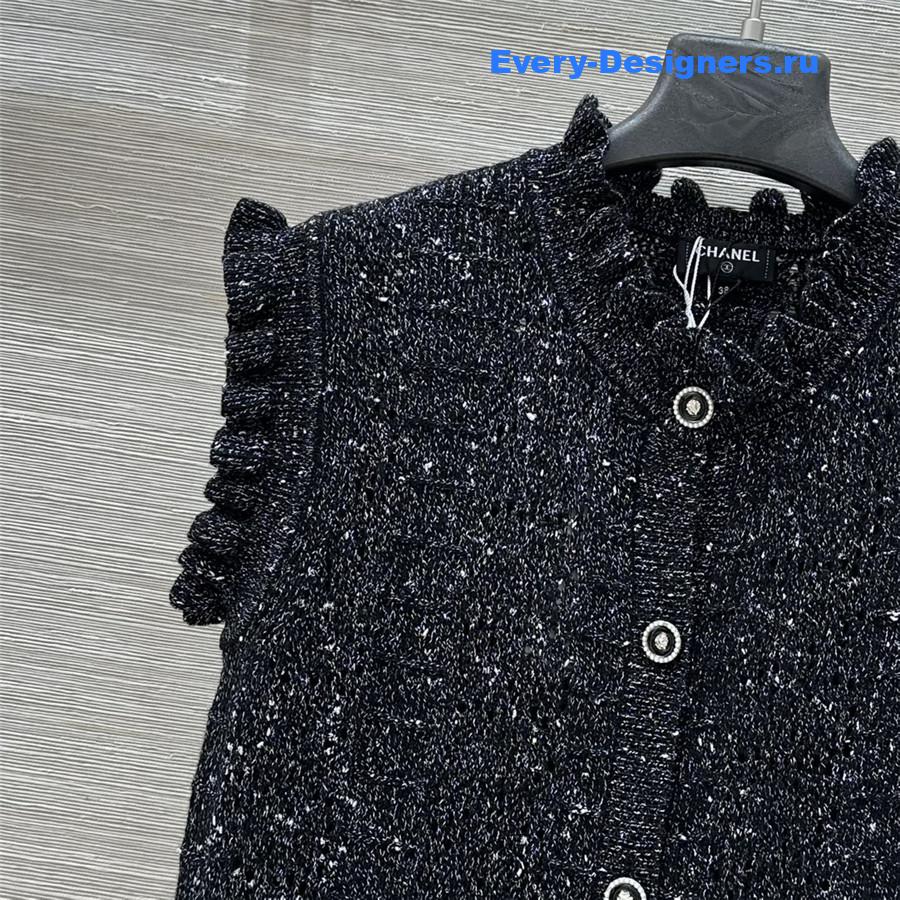 Ch**el coco black knit vest