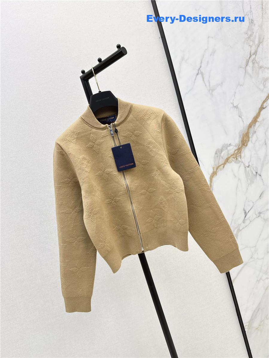 l0vis Vvtt0n beige baseball jacket