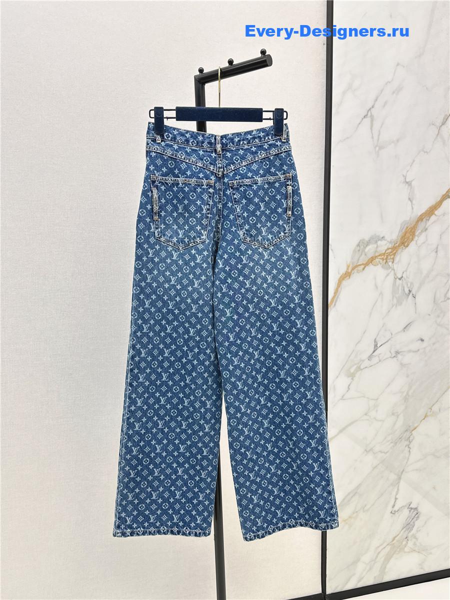 l0vis Vvtt0n monogram flared jeans