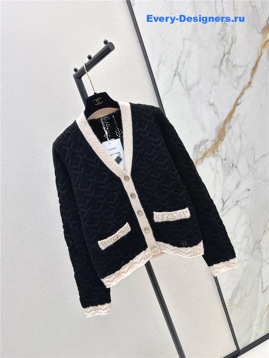 Ch**el black trim v-neck cardigan
