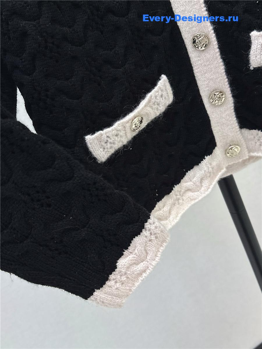 Ch**el black trim v-neck cardigan