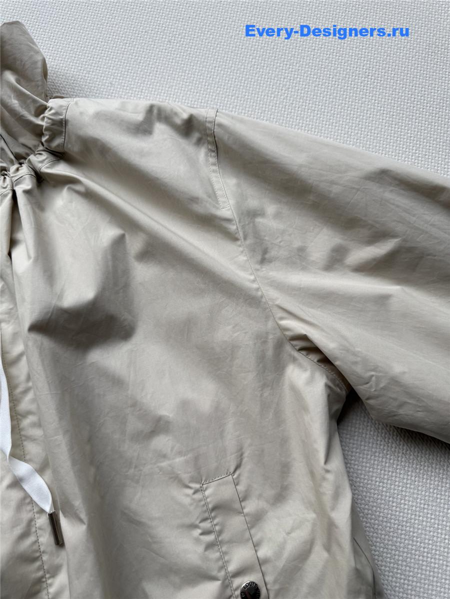 l0vis Vvtt0n ruffle collar bomber