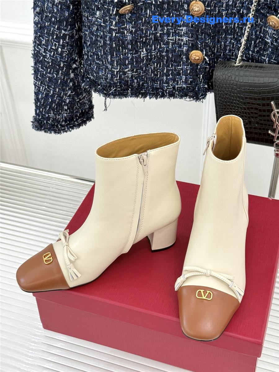 Va1e*ntin0 garavani 60mm neutral ankle boots