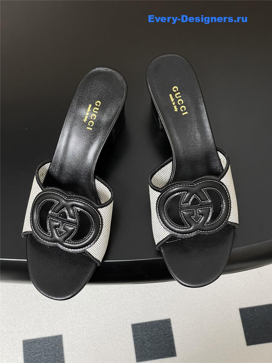 Gvc*1 interlocking g black mules