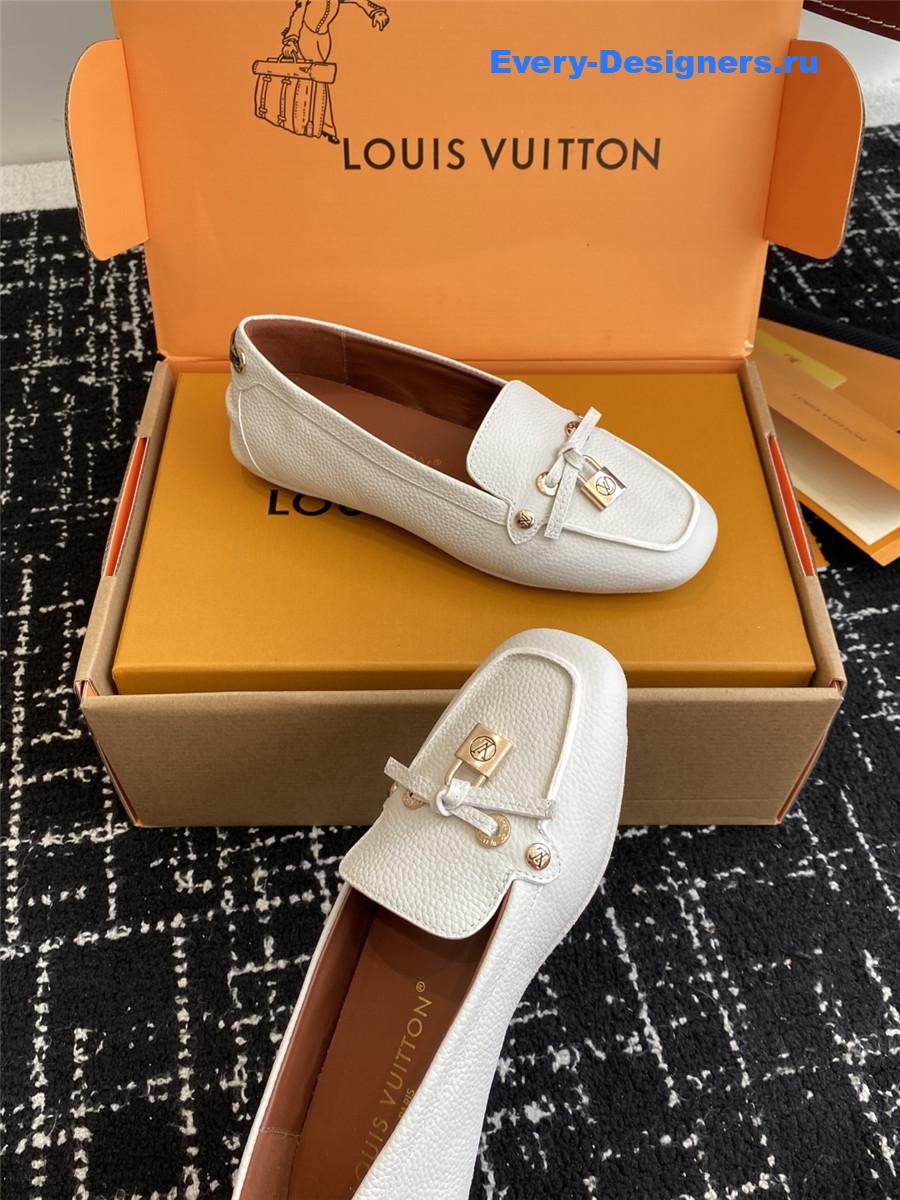 l0vis Vvtt0n gloria white loafers