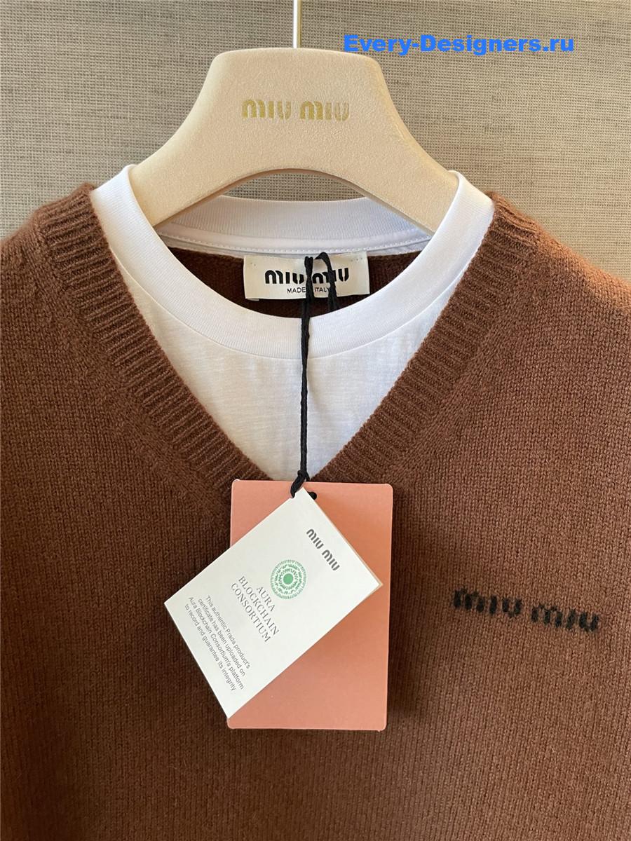 Miu Miu V-Neck Cashmere Crop Sweater