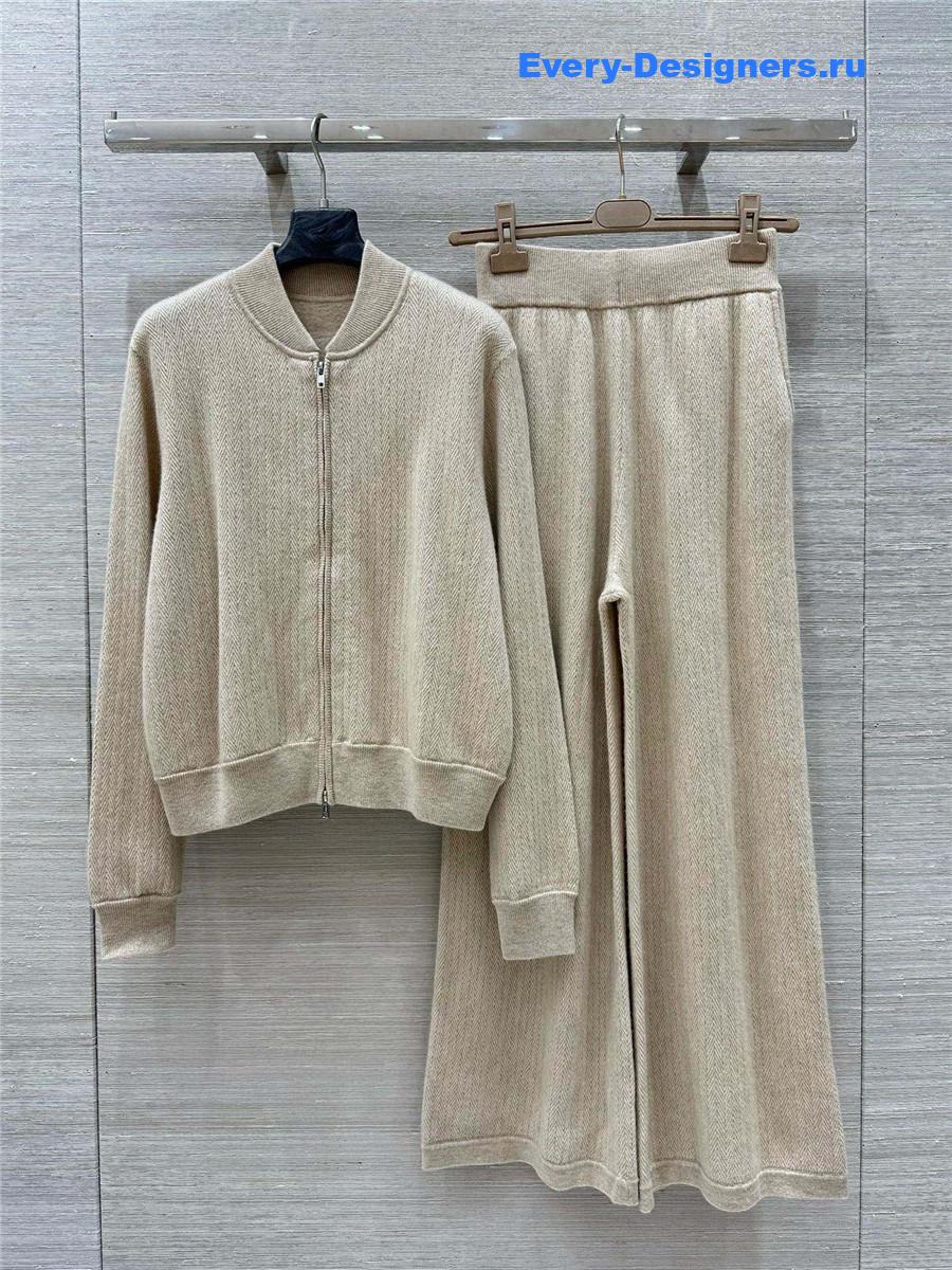 L0r0 P1ana zip beige cashmere suit