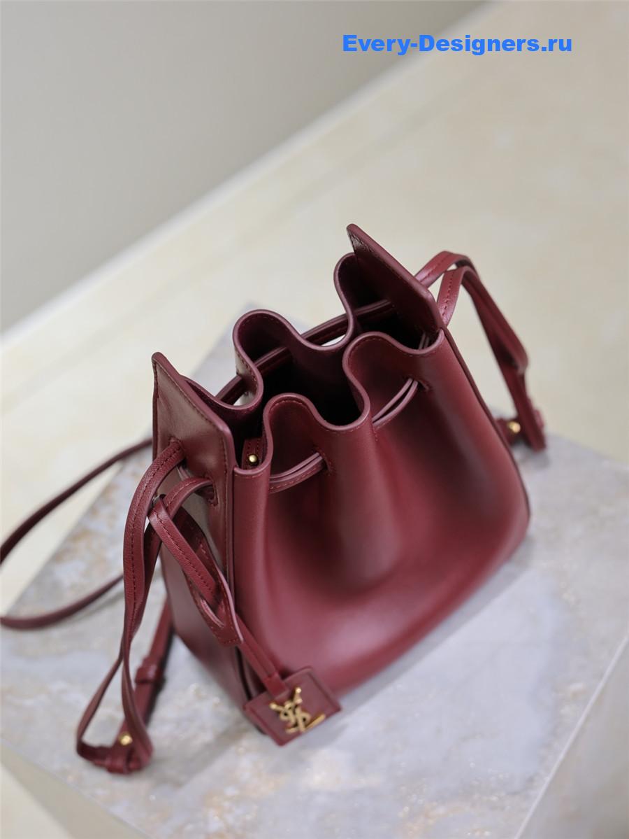 Sa1nt Lau*nt burgundy leather bucket bag