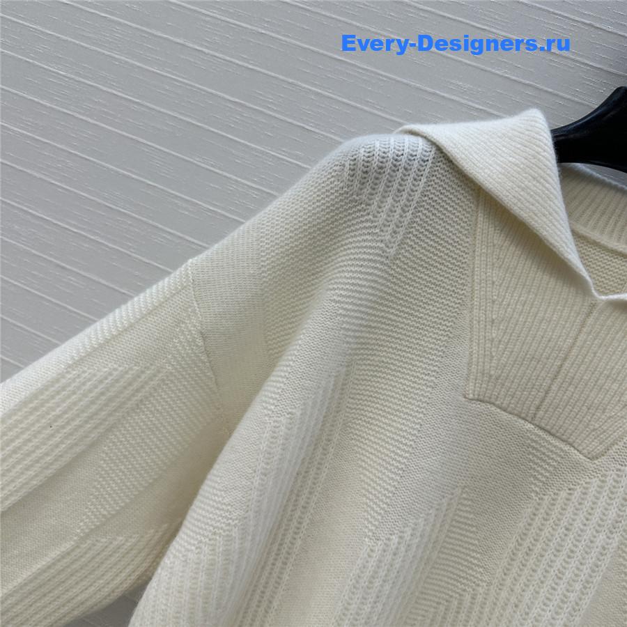 H**me5 logo jacquard white cashmere sweater
