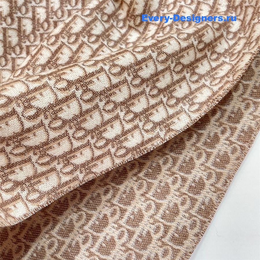 D10r beige oblique reversible scarf