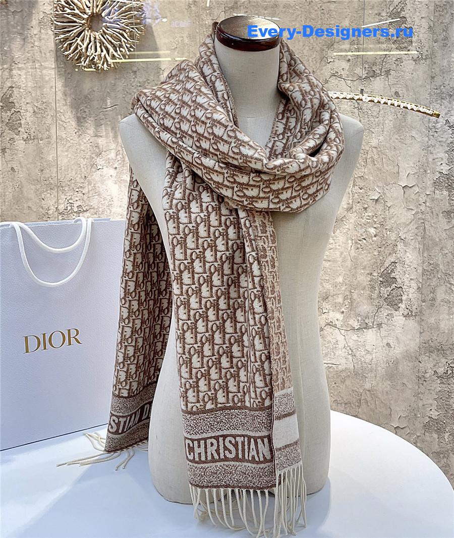 D10r beige oblique reversible scarf