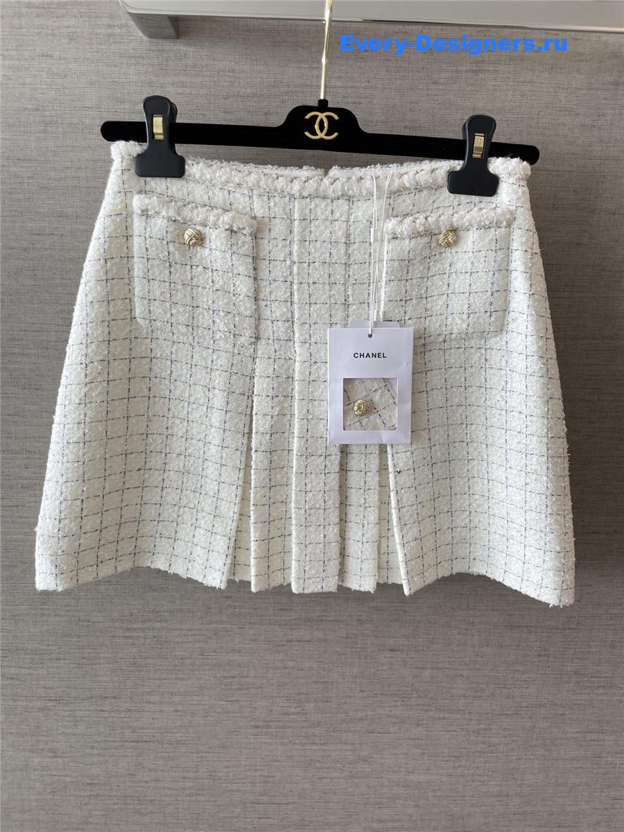 Ch**el white tweed skirt