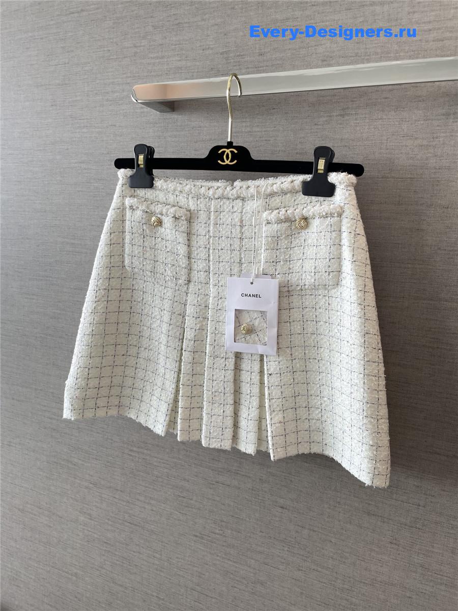 Ch**el white tweed skirt