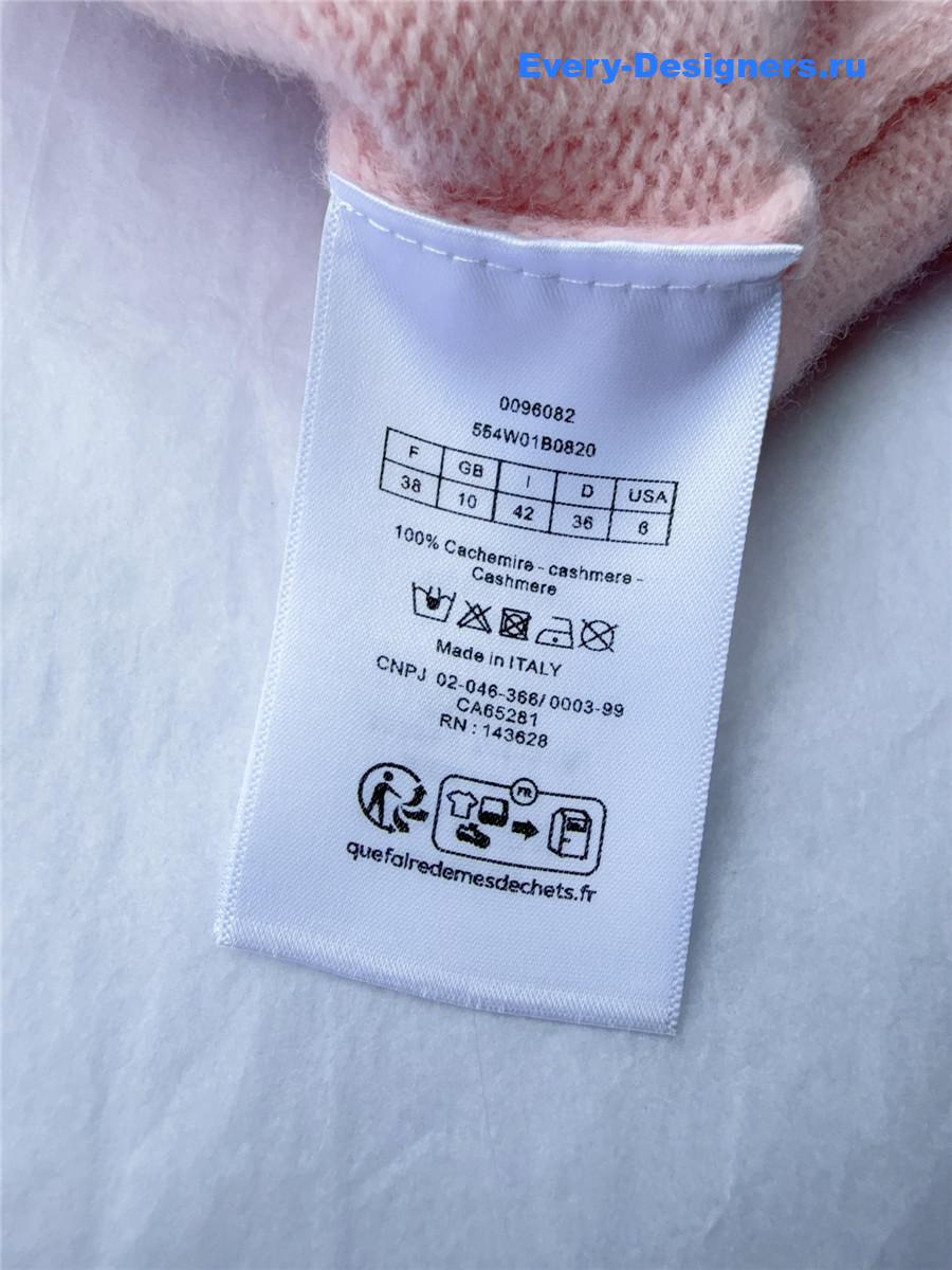D10r button v neck pink cardigan