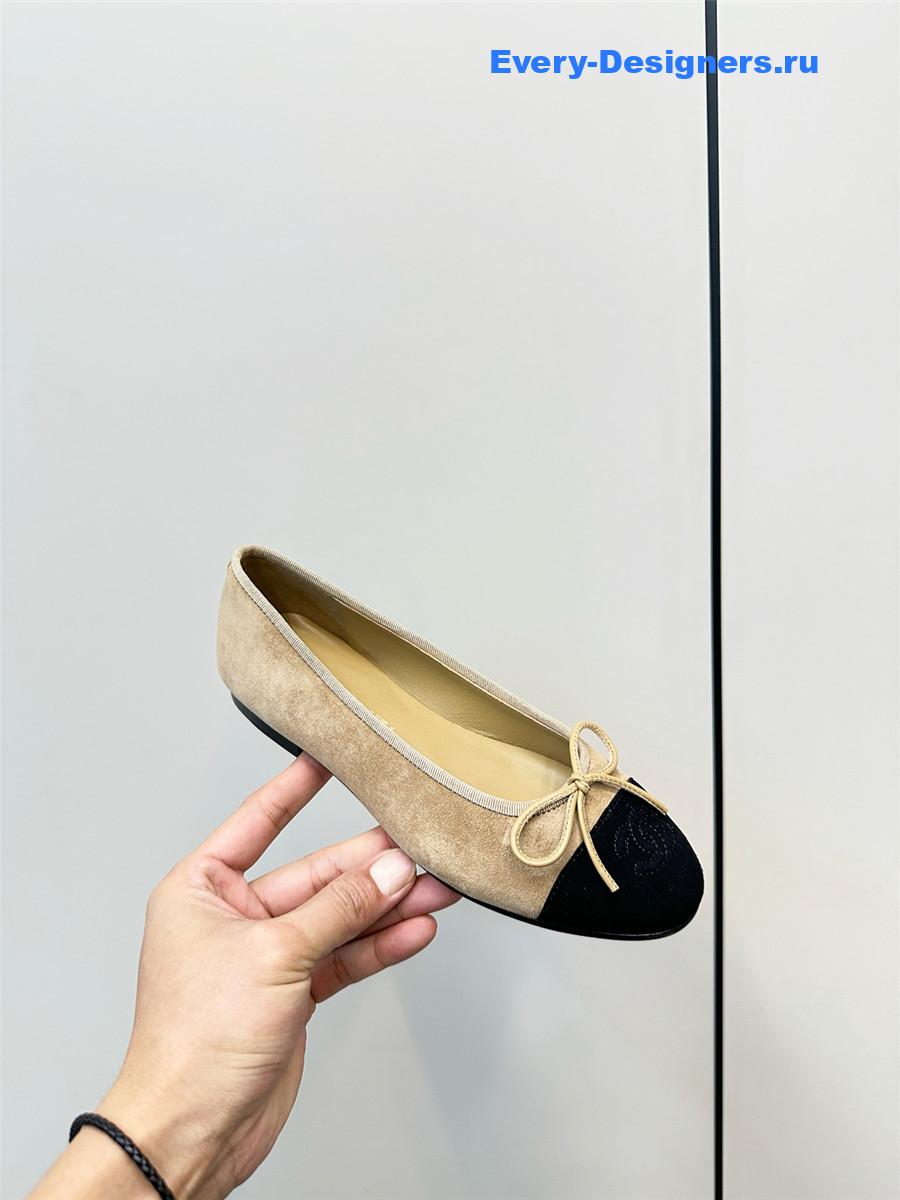 Ch**el brown & black leather cc ballet flats
