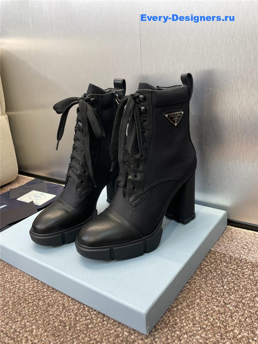 Pra*a spazzolato re-nylon metal triangle logo ankle boots