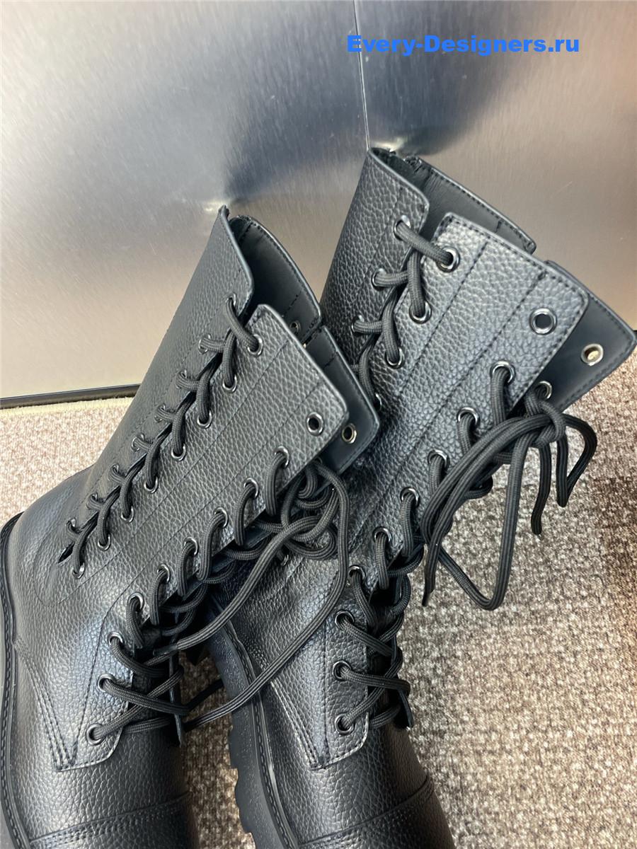 D10r d-road black grained calfskin boots