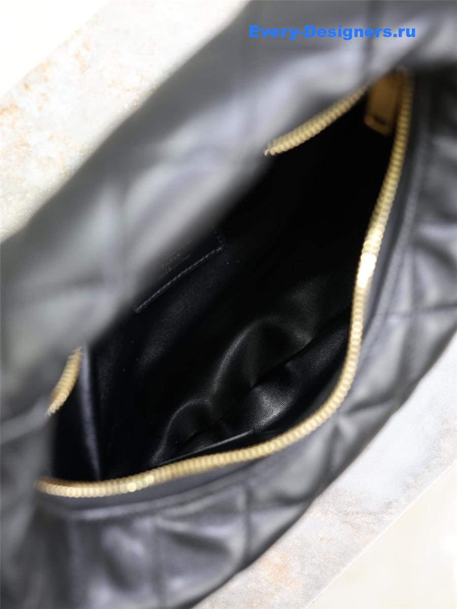 Sa1nt Lau*nt black lambskin icare baby hobo