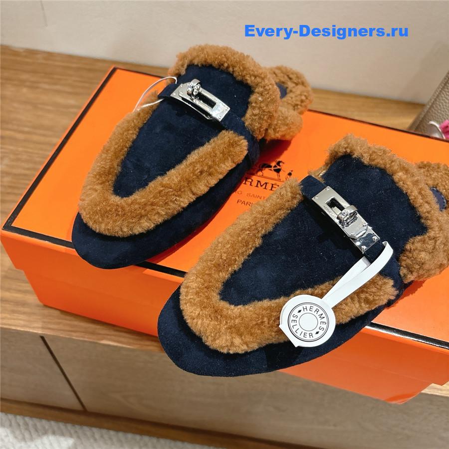 H**me5 dark blue oz shearling suede mules