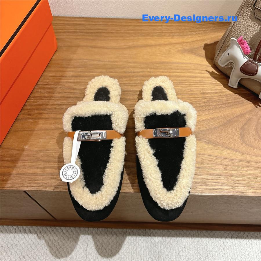 H**me5 black oz shearling suede mules
