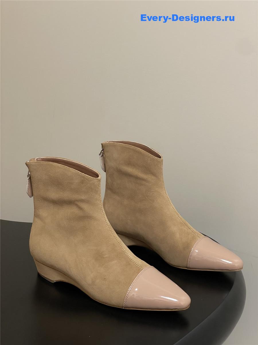 Alaia Beige Pointed Suede Ankle Boots