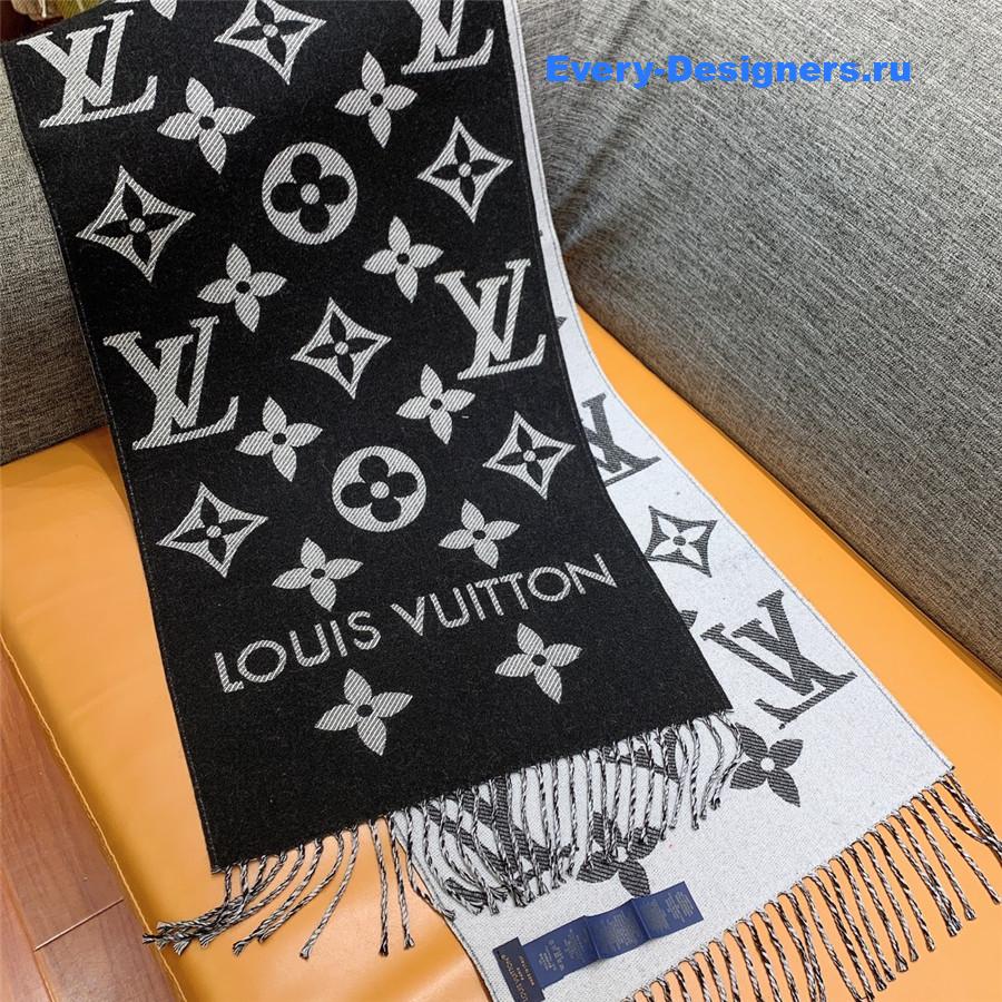 l0vis Vvtt0n lv navy essential shine scarf