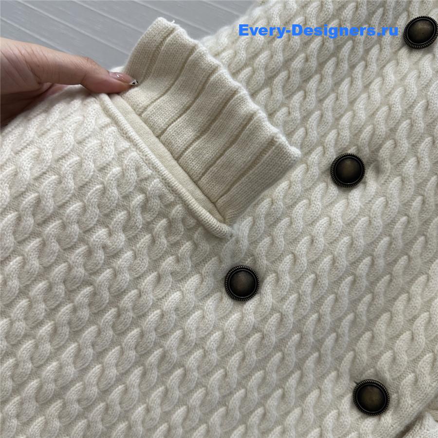 BC White Cable Cashmere Knit Blazer