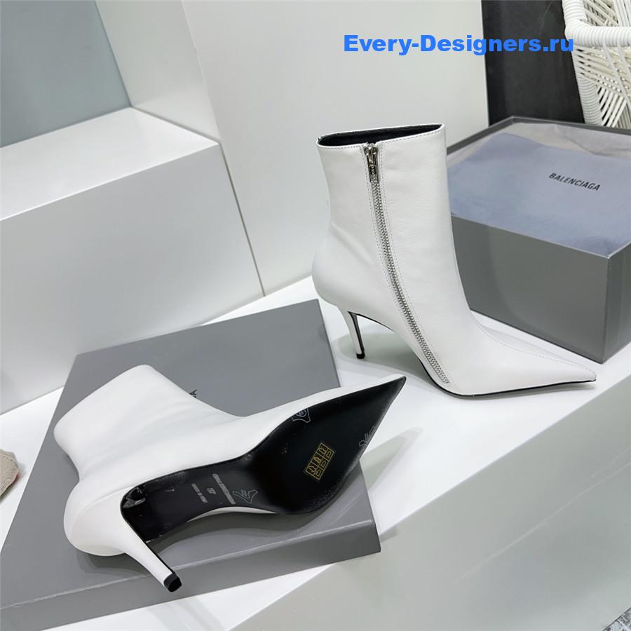 Ba1en*iaga white zipper pointed toe boots