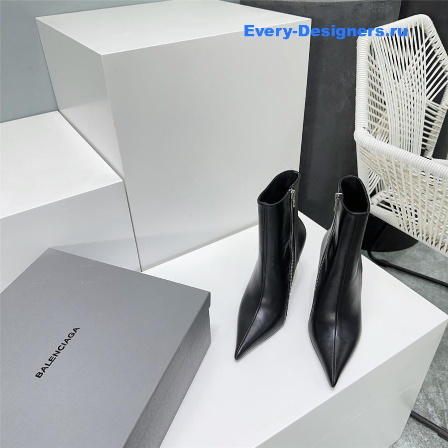 Ba1en*iaga black zipper pointed toe boots