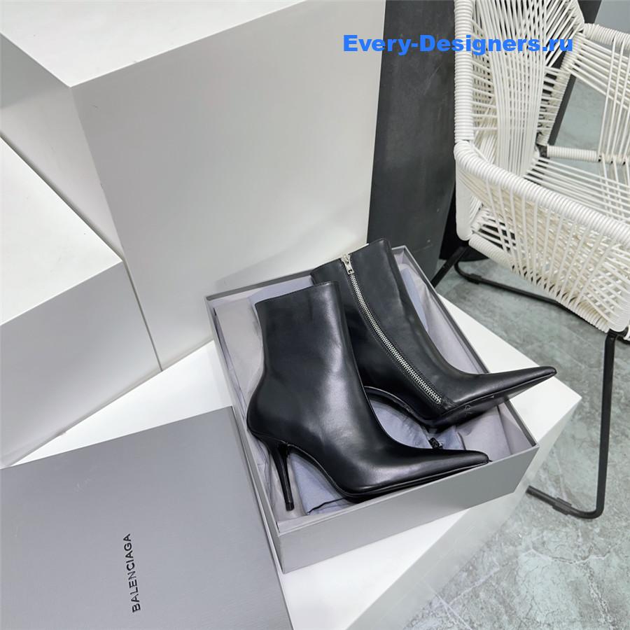 Ba1en*iaga black zipper pointed toe boots