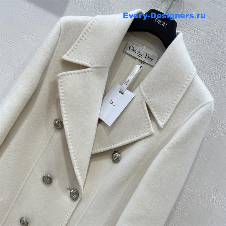 D10r white double-breasted cashmere coat