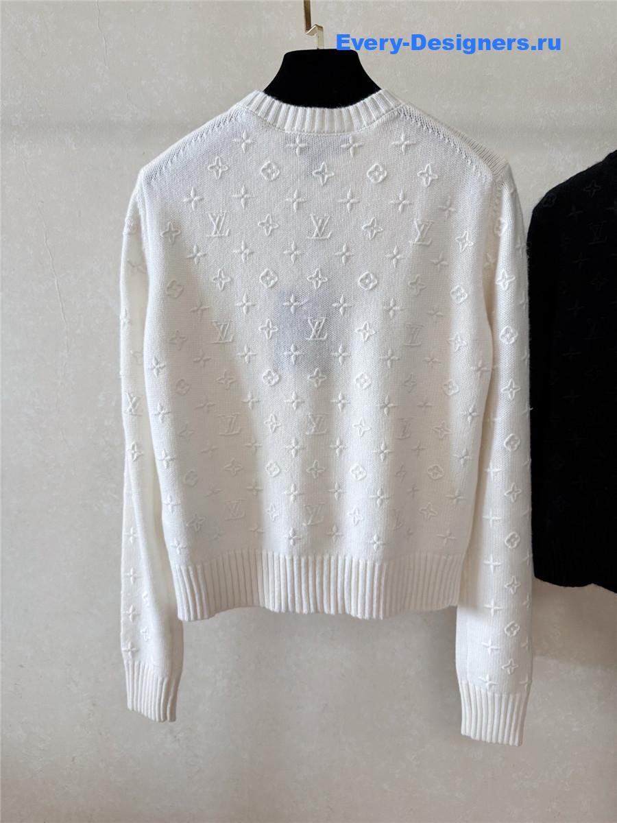 l0vis Vvtt0n white monogram embellished wool crewneck