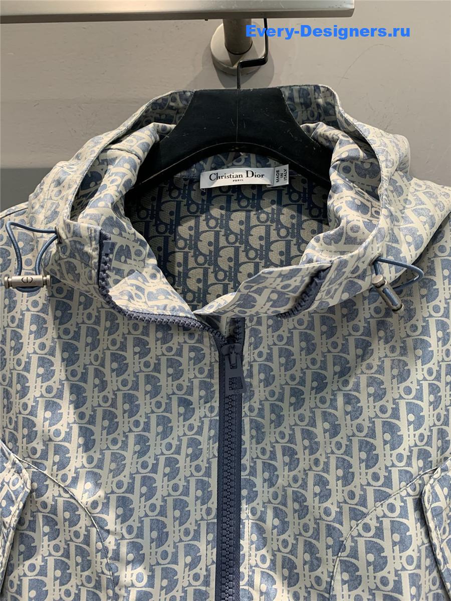 D10r blue oblique hooded jacket