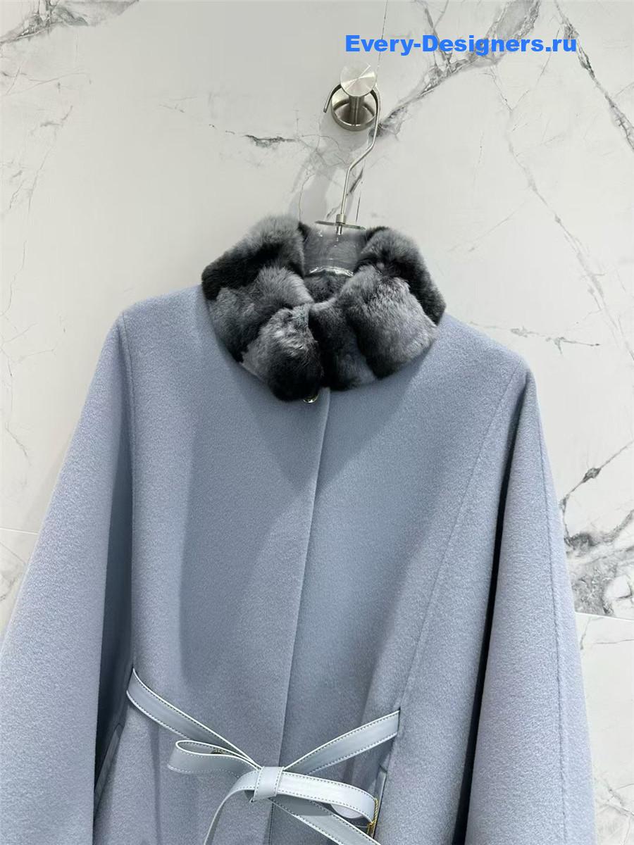 L0r0 P1ana light blue salzburg cashmere cape