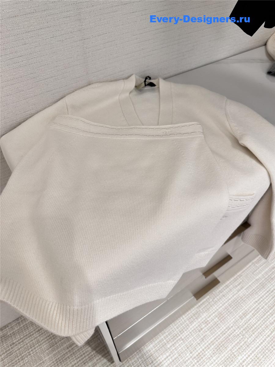 F**di v-neck white cashmere cardigan