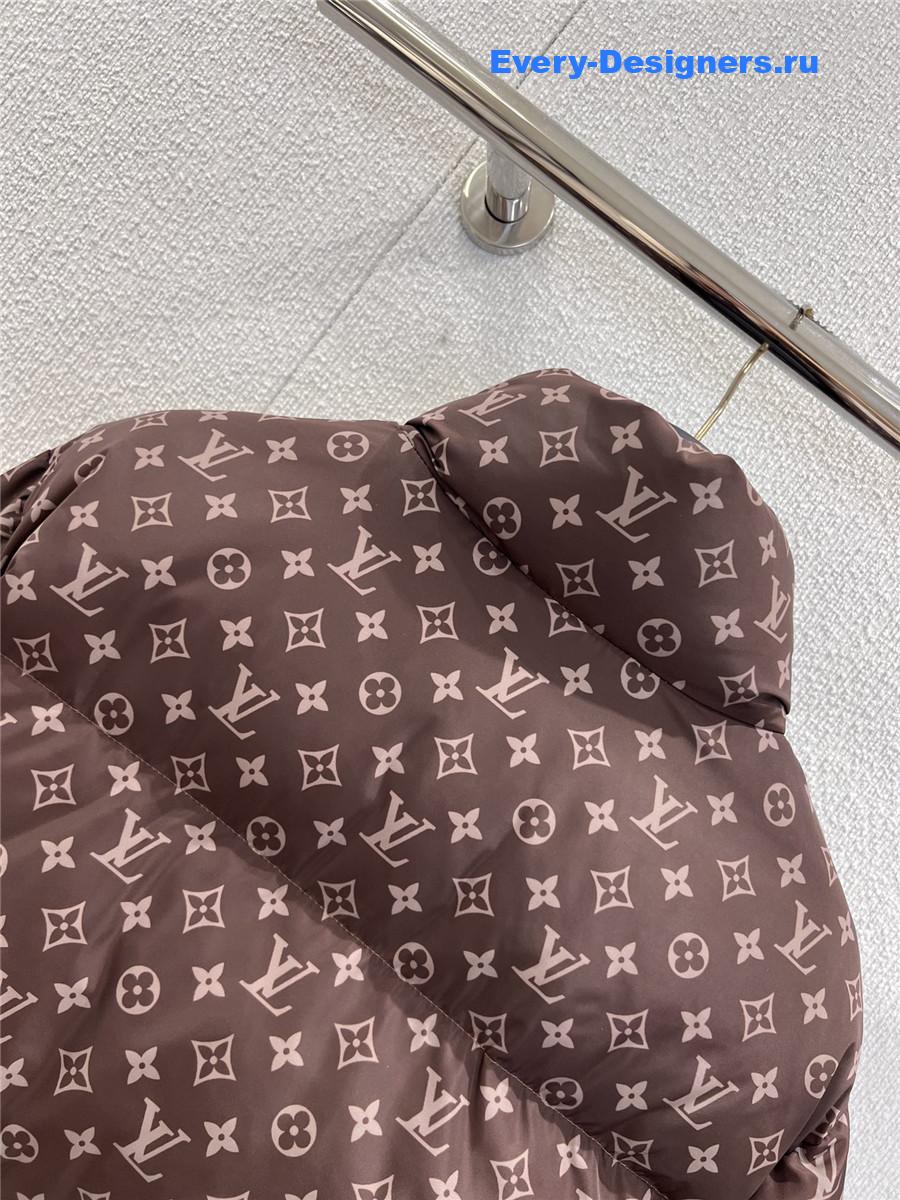 l0vis Vvtt0n monogram print down jacket
