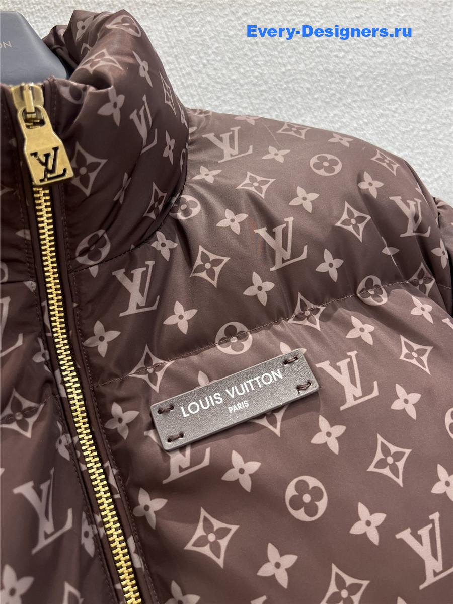 l0vis Vvtt0n monogram print down jacket