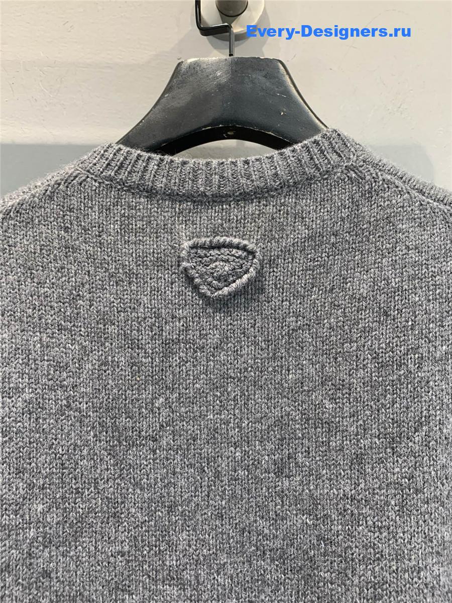Pra*a grey cashmere plain cardigan