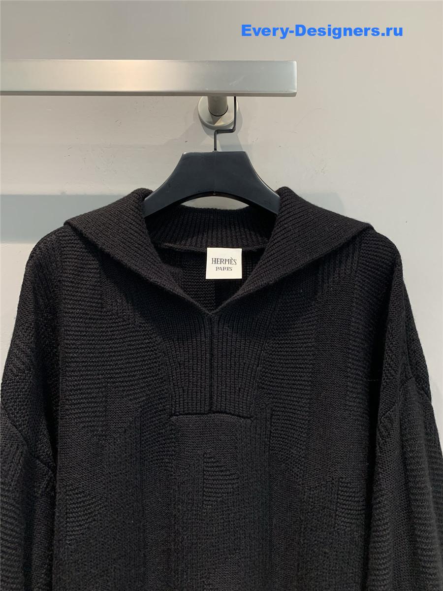H**me5 black wool cashmere sweater